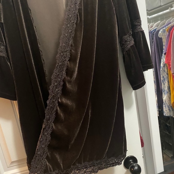 Easel Kimono - Picture 5 of 5